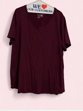 Terra & Sky Short Sleeve V-Neck Tee in Burgundy
